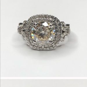 2C Moissonite Halo size 8 beautiful ring